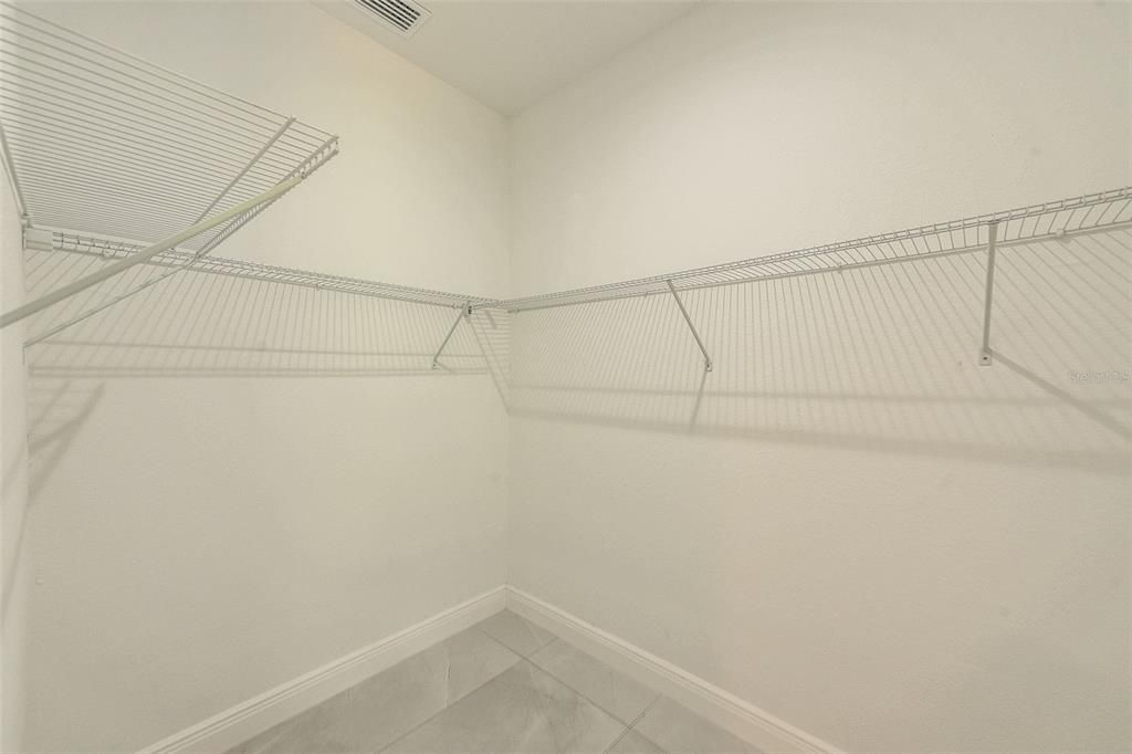 For Sale: $395,000 (3 beds, 2 baths, 1435 Square Feet)