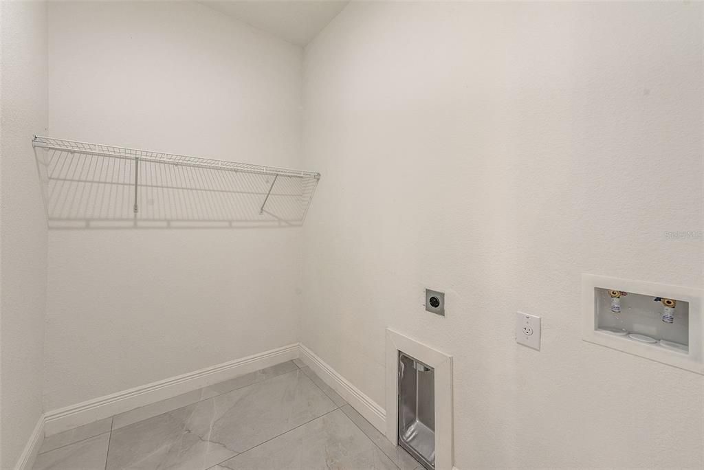 For Sale: $395,000 (3 beds, 2 baths, 1435 Square Feet)