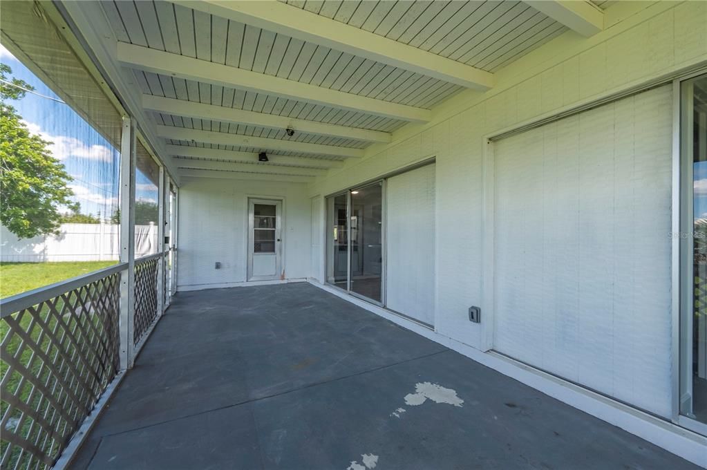 待售: $245,000 (3 贝兹, 2 浴室, 1026 平方英尺)