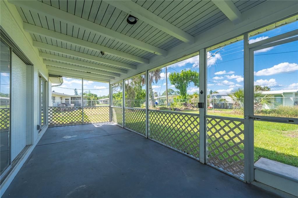 待售: $245,000 (3 贝兹, 2 浴室, 1026 平方英尺)