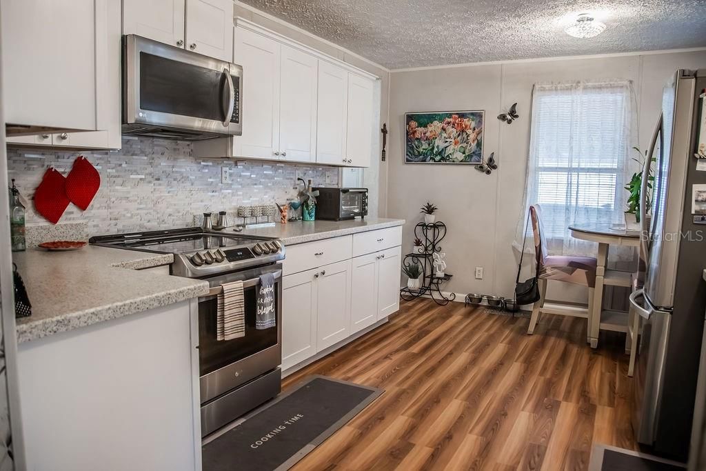 En Venta: $239,900 (3 camas, 2 baños, 1056 Pies cuadrados)