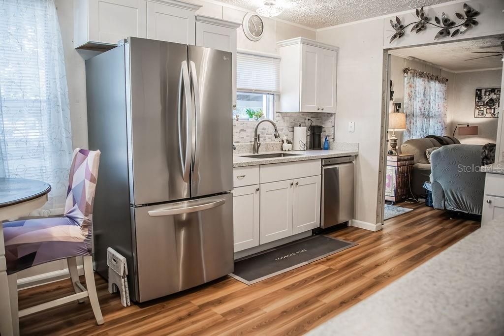 En Venta: $239,900 (3 camas, 2 baños, 1056 Pies cuadrados)