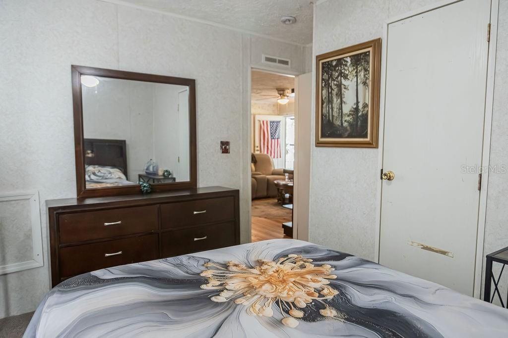 En Venta: $239,900 (3 camas, 2 baños, 1056 Pies cuadrados)