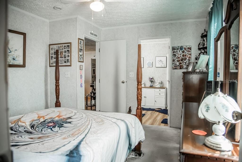 En Venta: $239,900 (3 camas, 2 baños, 1056 Pies cuadrados)