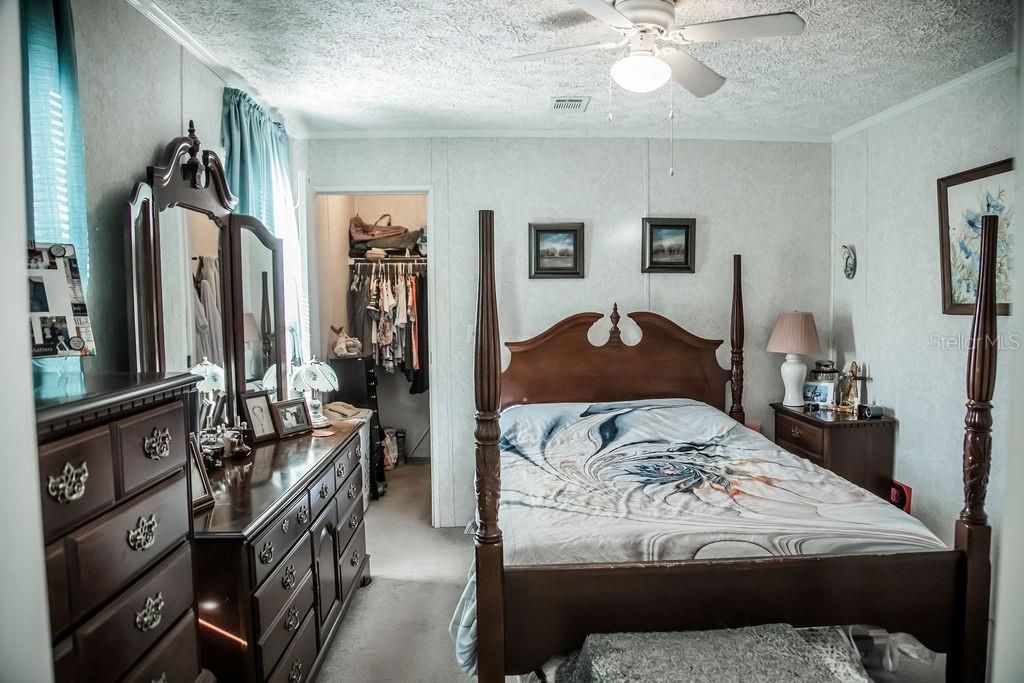 En Venta: $239,900 (3 camas, 2 baños, 1056 Pies cuadrados)