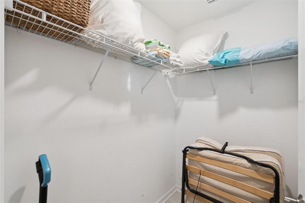 For Sale: $340,000 (2 beds, 2 baths, 1194 Square Feet)