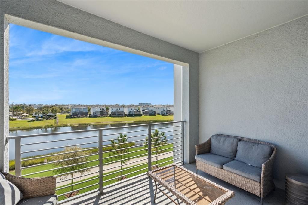 For Sale: $340,000 (2 beds, 2 baths, 1194 Square Feet)