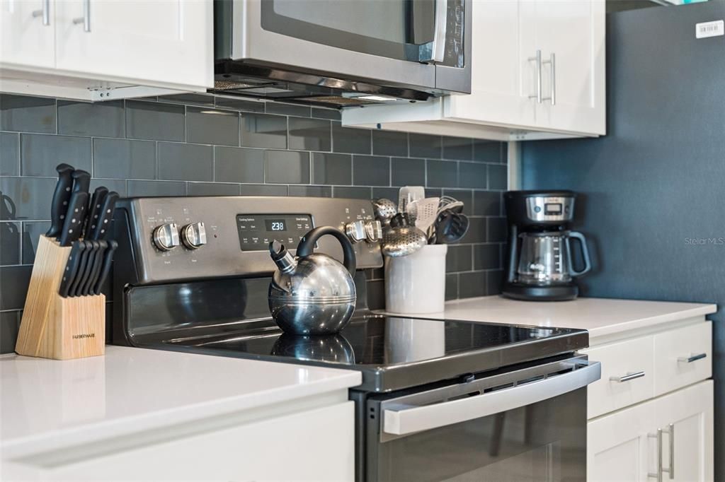 For Sale: $340,000 (2 beds, 2 baths, 1194 Square Feet)