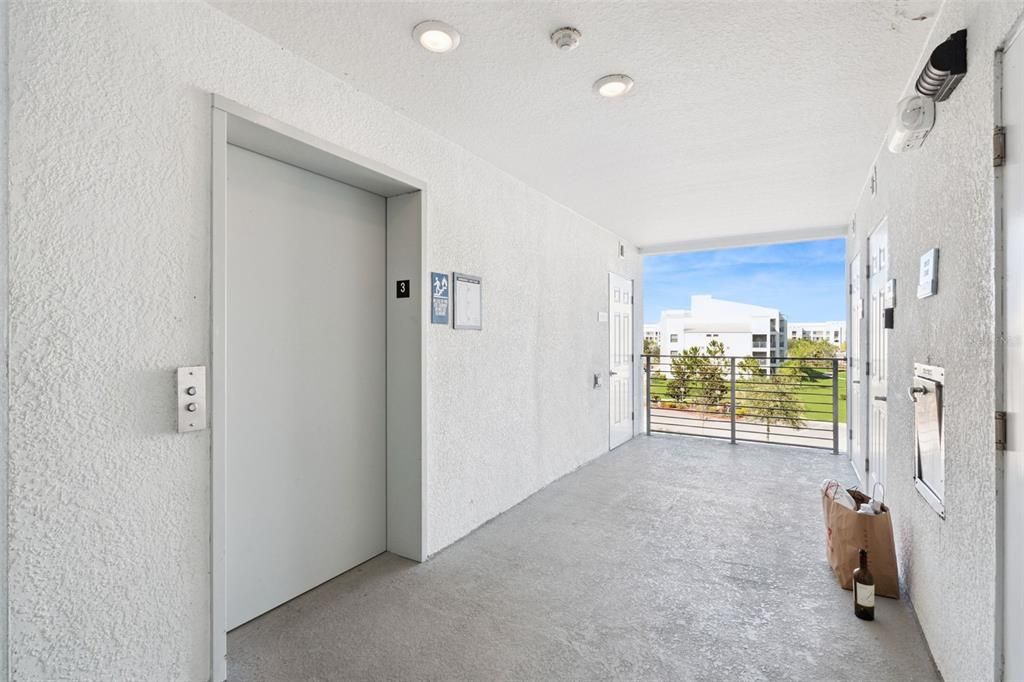 For Sale: $340,000 (2 beds, 2 baths, 1194 Square Feet)