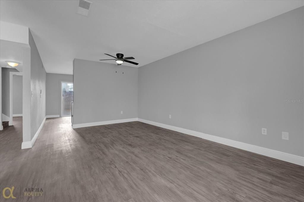 For Rent: $1,950 (3 beds, 2 baths, 1308 Square Feet)