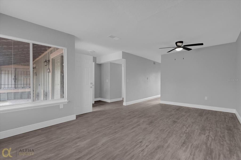 For Rent: $1,950 (3 beds, 2 baths, 1308 Square Feet)