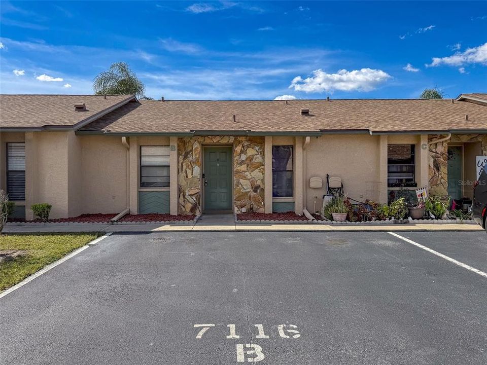 出租: $1,595 (2 贝兹, 2 浴室, 927 平方英尺)