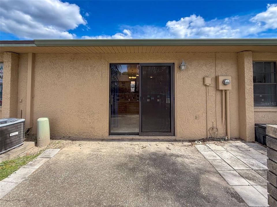 出租: $1,595 (2 贝兹, 2 浴室, 927 平方英尺)