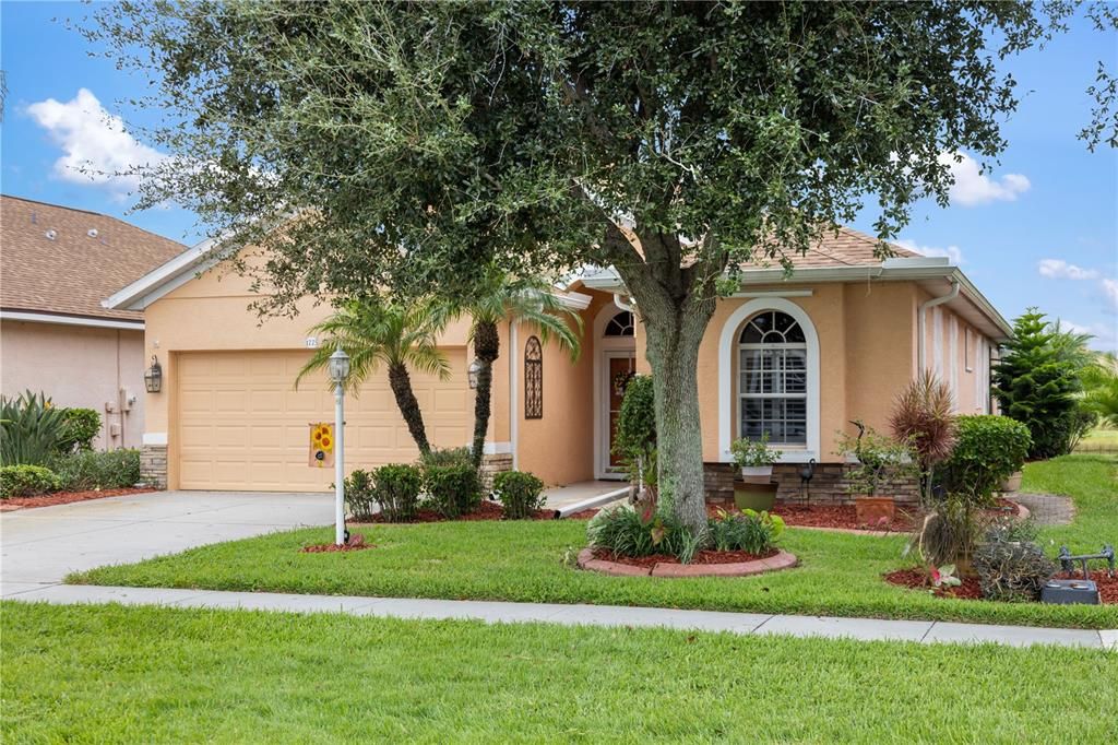 В аренду: $2,300 (3 спален, 2 ванн, 1713 Квадратных фут)