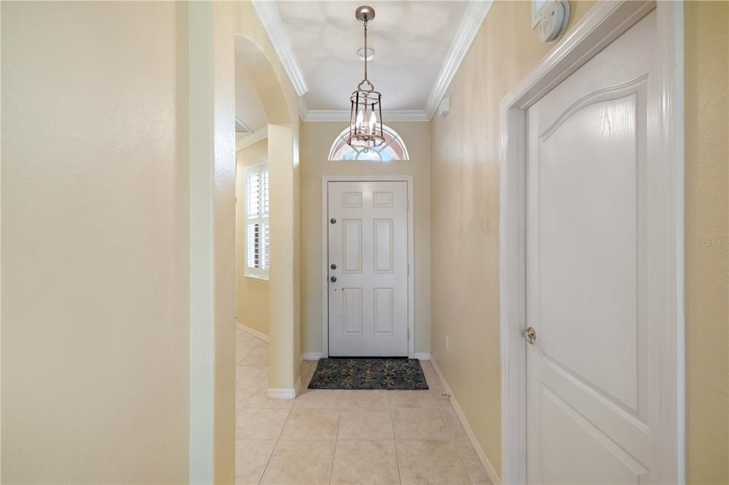 В аренду: $2,300 (3 спален, 2 ванн, 1713 Квадратных фут)