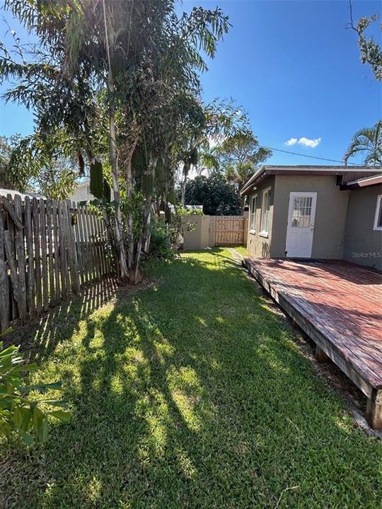 Activo con contrato: $250,000 (3 camas, 2 baños, 1692 Pies cuadrados)