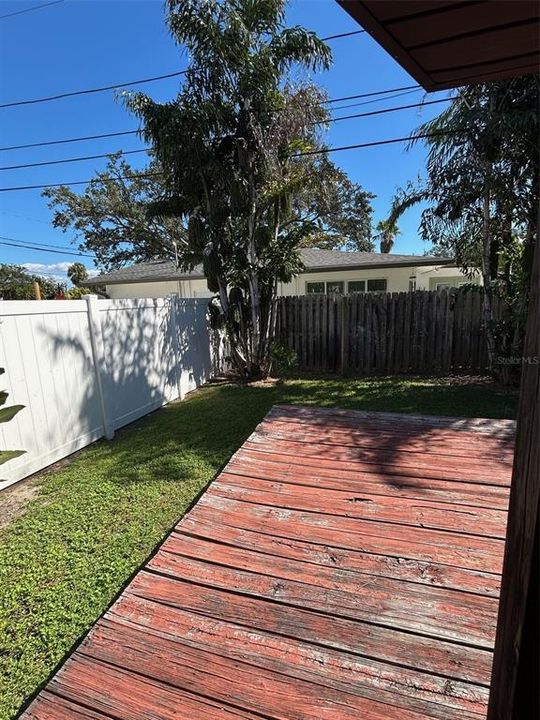 Activo con contrato: $250,000 (3 camas, 2 baños, 1692 Pies cuadrados)