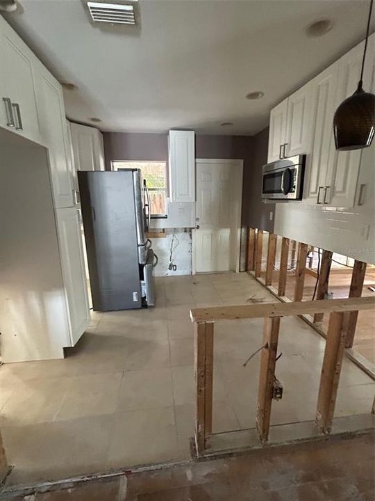 Activo con contrato: $250,000 (3 camas, 2 baños, 1692 Pies cuadrados)