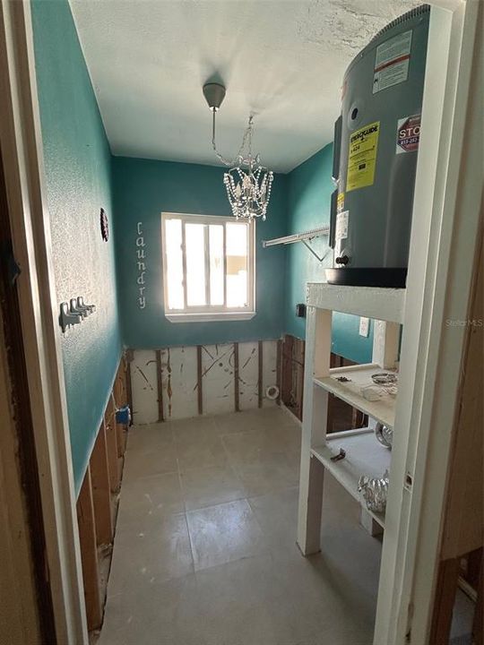 Activo con contrato: $250,000 (3 camas, 2 baños, 1692 Pies cuadrados)