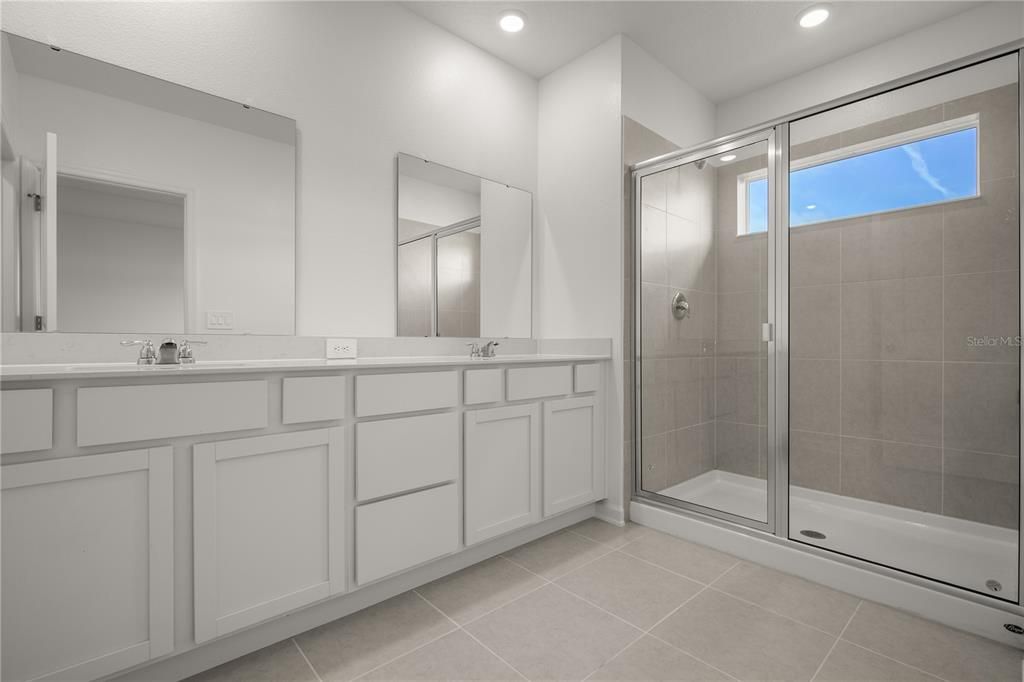 En Renta: $2,000 (3 camas, 2 baños, 1834 Pies cuadrados)