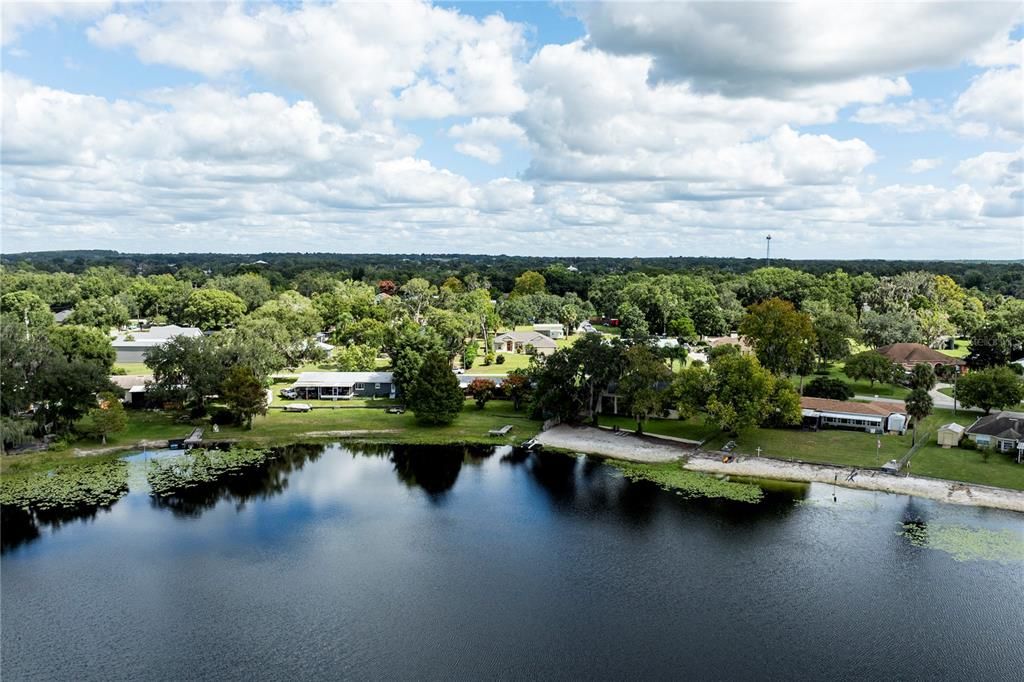 For Sale: $469,000 (4 beds, 2 baths, 1833 Square Feet)