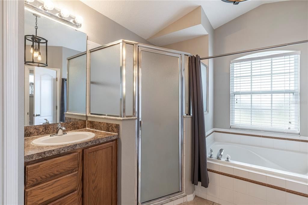 For Sale: $469,000 (4 beds, 2 baths, 1833 Square Feet)