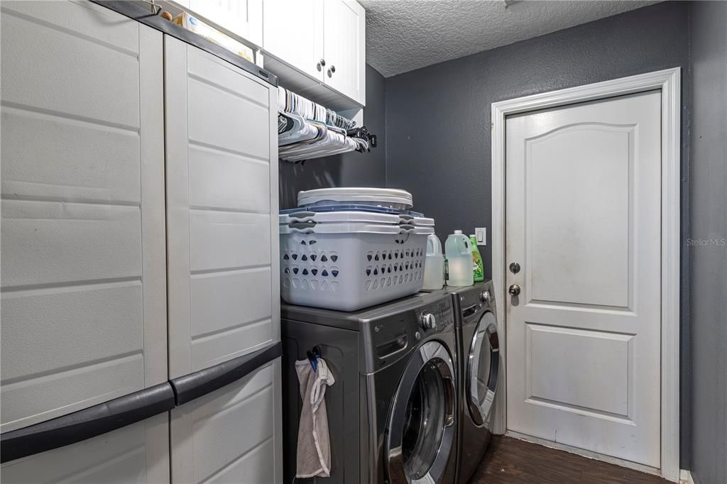 For Sale: $469,000 (4 beds, 2 baths, 1833 Square Feet)