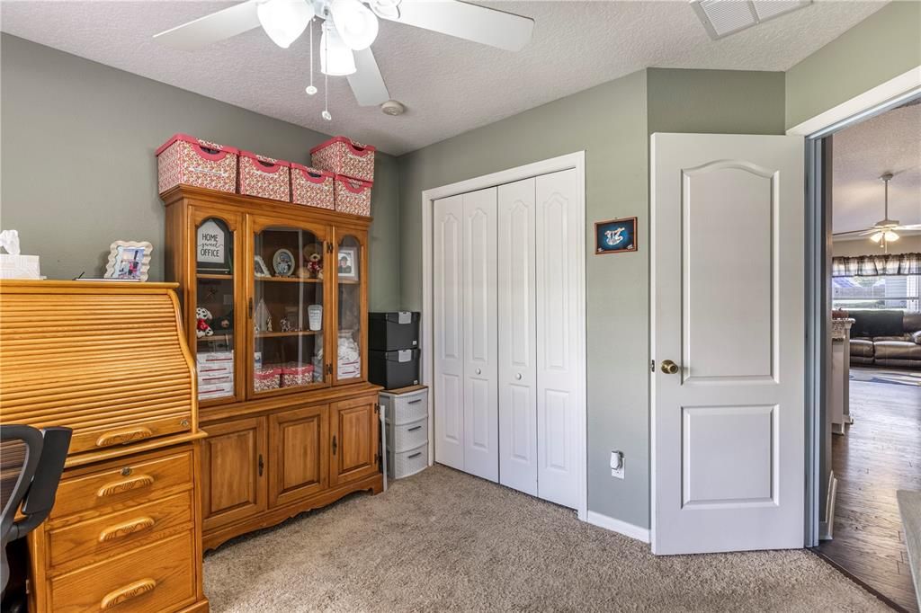 For Sale: $469,000 (4 beds, 2 baths, 1833 Square Feet)