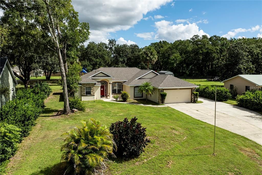 For Sale: $469,000 (4 beds, 2 baths, 1833 Square Feet)