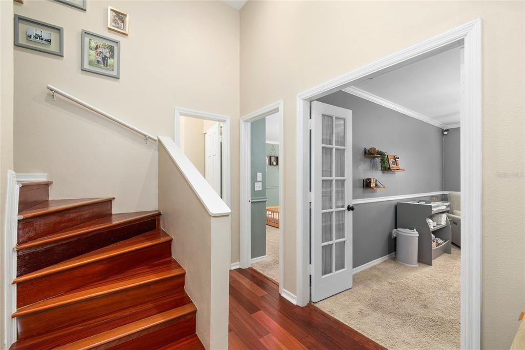 合同活跃: $899,900 (3 贝兹, 2 浴室, 1904 平方英尺)