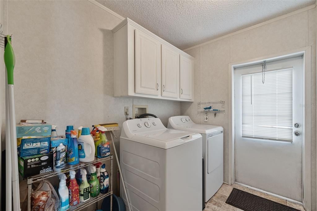 For Sale: $168,000 (2 beds, 2 baths, 1134 Square Feet)