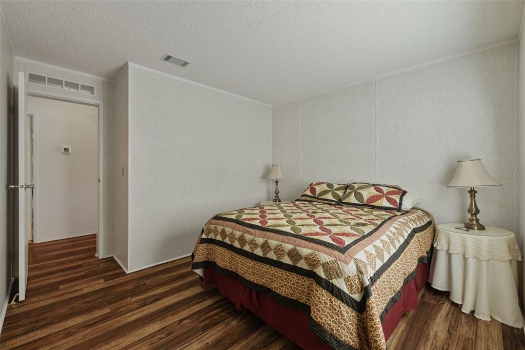 For Sale: $168,000 (2 beds, 2 baths, 1134 Square Feet)