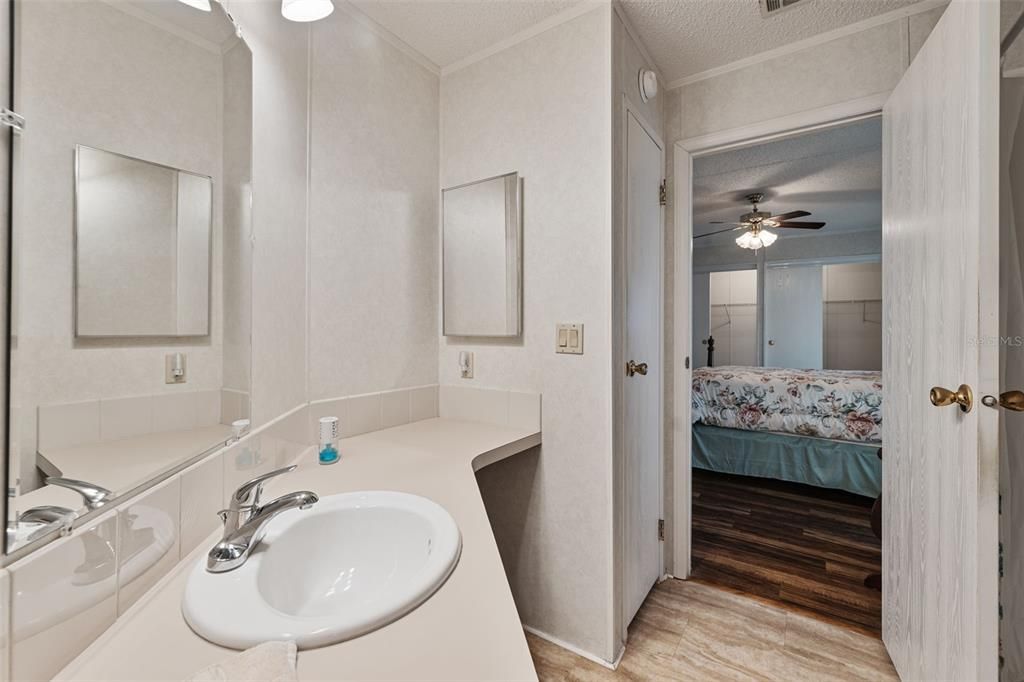 For Sale: $168,000 (2 beds, 2 baths, 1134 Square Feet)