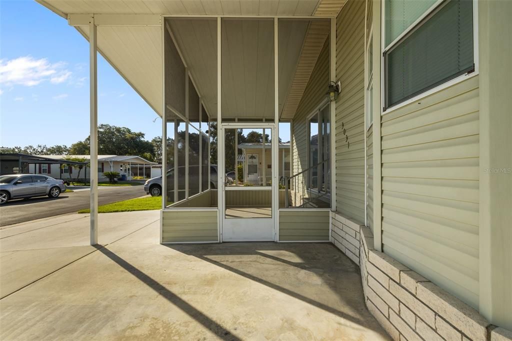 For Sale: $168,000 (2 beds, 2 baths, 1134 Square Feet)