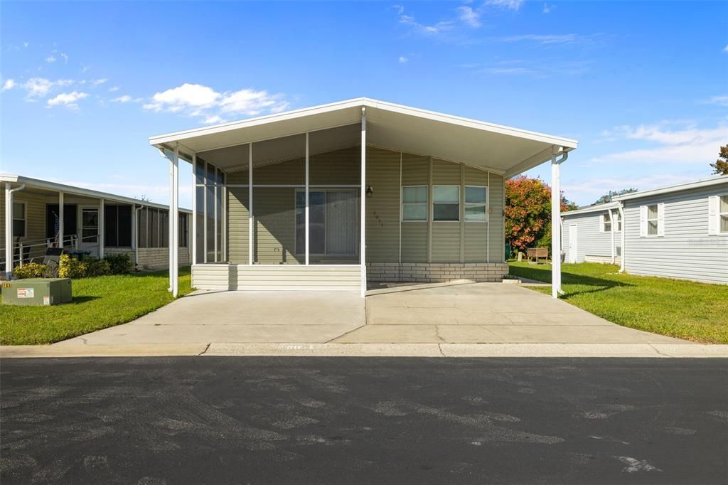 For Sale: $168,000 (2 beds, 2 baths, 1134 Square Feet)