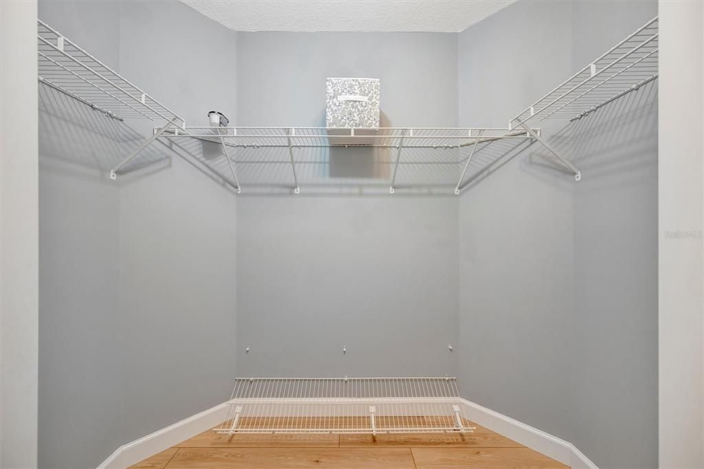 For Sale: $359,900 (3 beds, 2 baths, 1659 Square Feet)