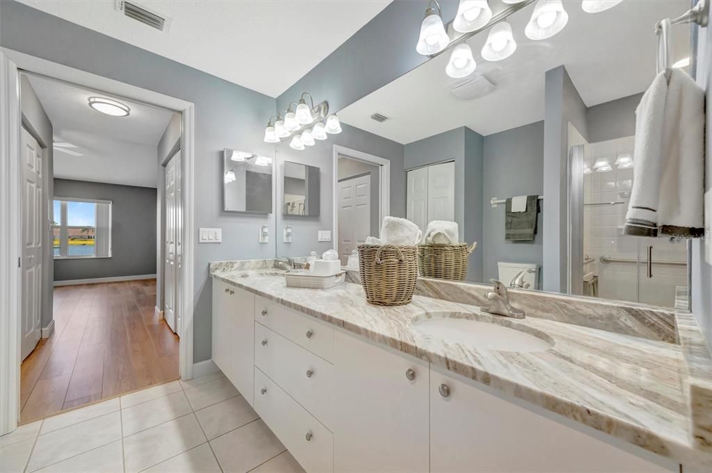 For Sale: $359,900 (3 beds, 2 baths, 1659 Square Feet)