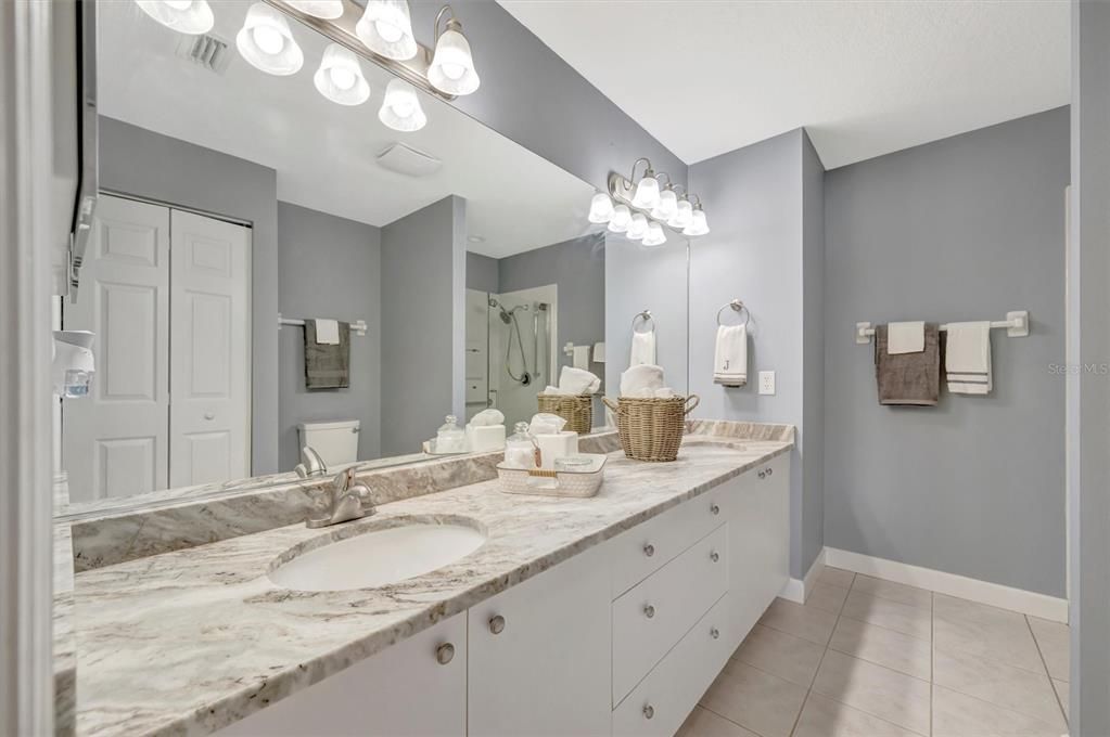 For Sale: $359,900 (3 beds, 2 baths, 1659 Square Feet)