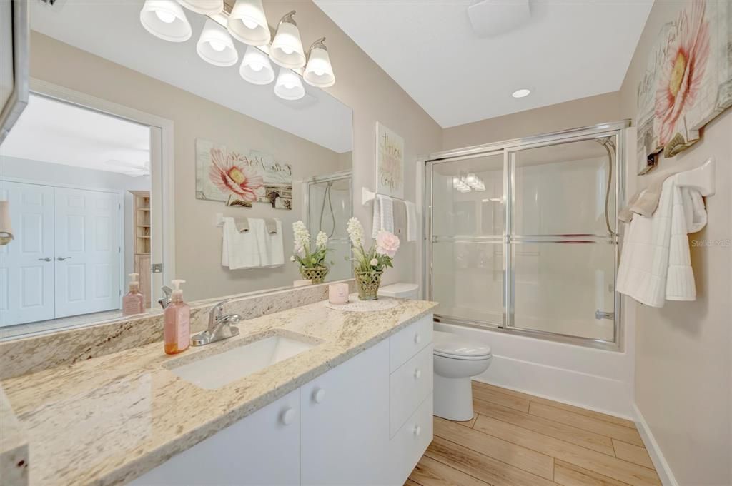 For Sale: $359,900 (3 beds, 2 baths, 1659 Square Feet)