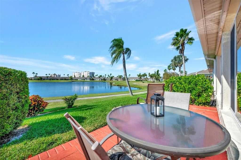 For Sale: $359,900 (3 beds, 2 baths, 1659 Square Feet)