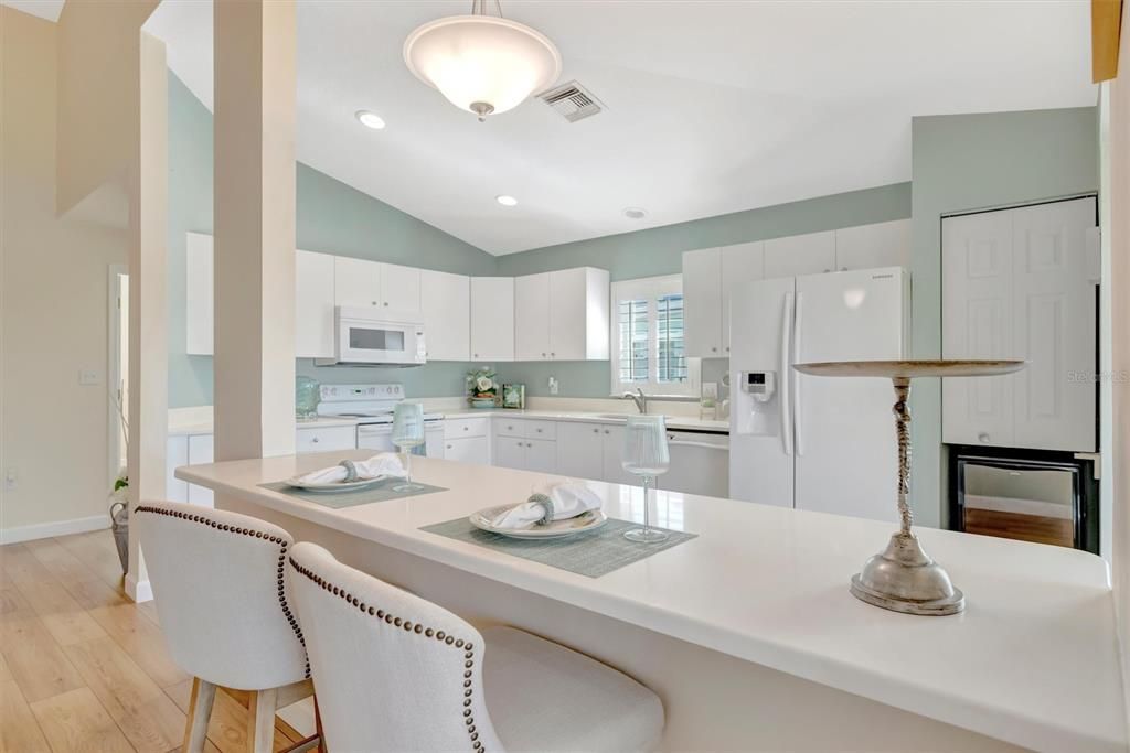 For Sale: $359,900 (3 beds, 2 baths, 1659 Square Feet)