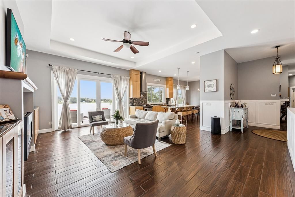 For Sale: $1,534,000 (6 beds, 4 baths, 5148 Square Feet)