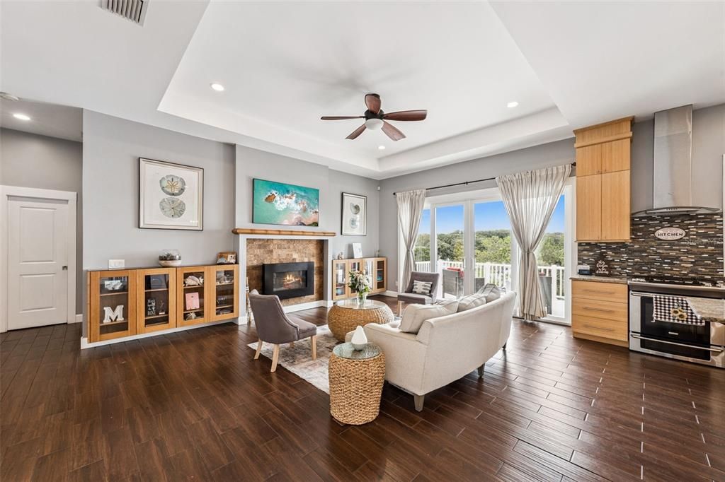 For Sale: $1,534,000 (6 beds, 4 baths, 5148 Square Feet)