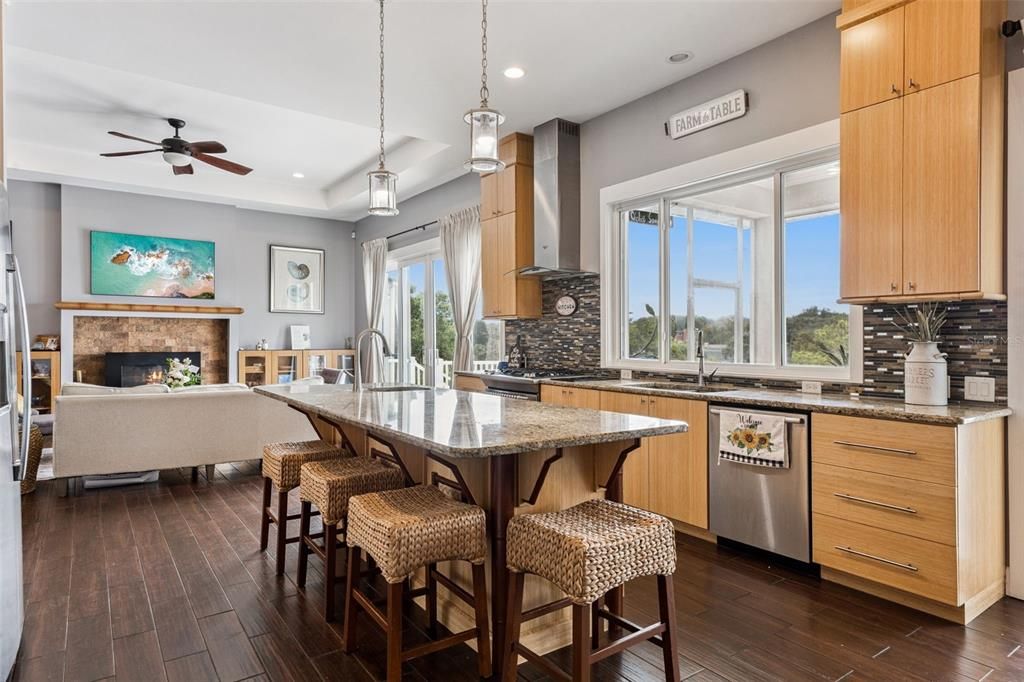 For Sale: $1,534,000 (6 beds, 4 baths, 5148 Square Feet)