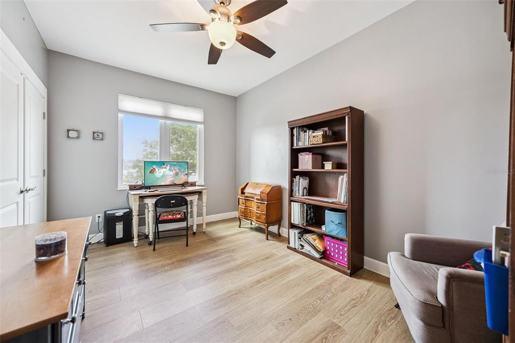 For Sale: $1,534,000 (6 beds, 4 baths, 5148 Square Feet)