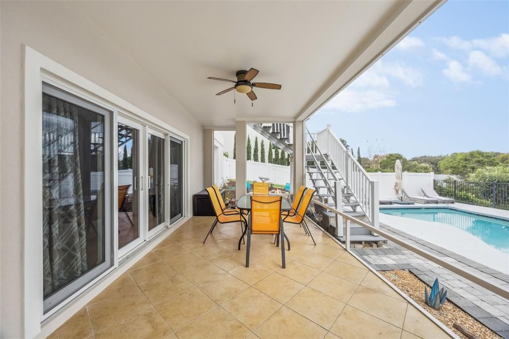 For Sale: $1,534,000 (6 beds, 4 baths, 5148 Square Feet)