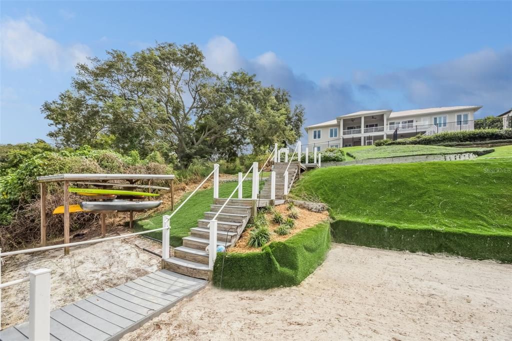 For Sale: $1,534,000 (6 beds, 4 baths, 5148 Square Feet)