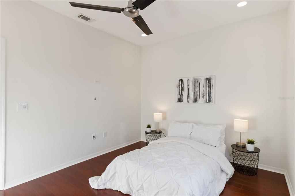 待售: $749,000 (4 贝兹, 3 浴室, 2803 平方英尺)