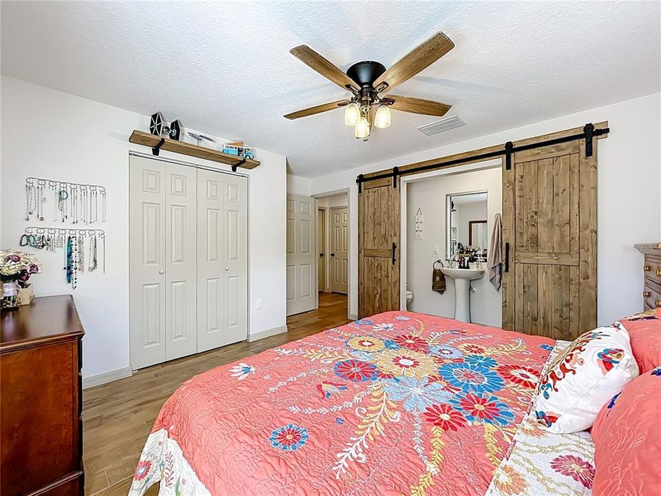 Activo con contrato: $259,000 (2 camas, 2 baños, 1060 Pies cuadrados)