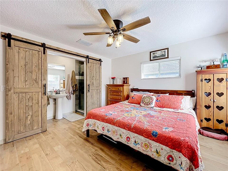 Activo con contrato: $259,000 (2 camas, 2 baños, 1060 Pies cuadrados)